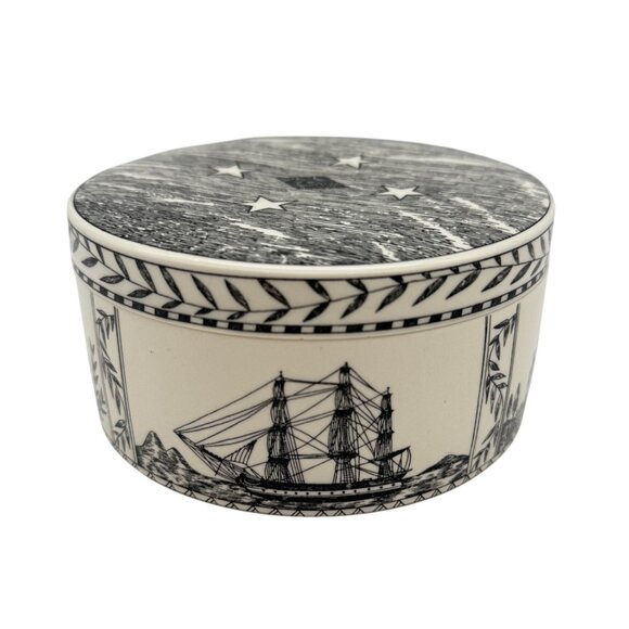 Wedgwood Collectors Society Scrimshaw Trinket Box Peabody Museum Sailor Ship - Picture 1 of 10